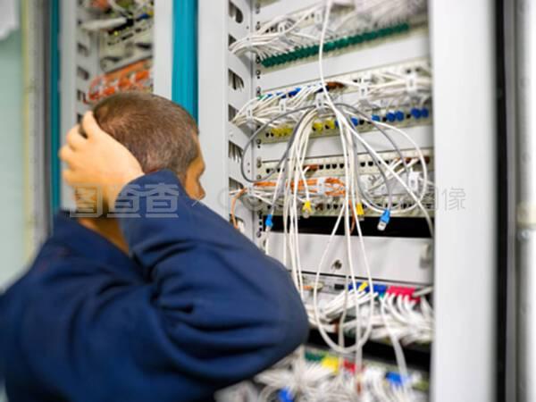 網絡工程師如何解決通信問題